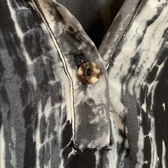 Show Me Your MuMu Dragon Scales Jamie Tunic Size S - Picture 7 of 10